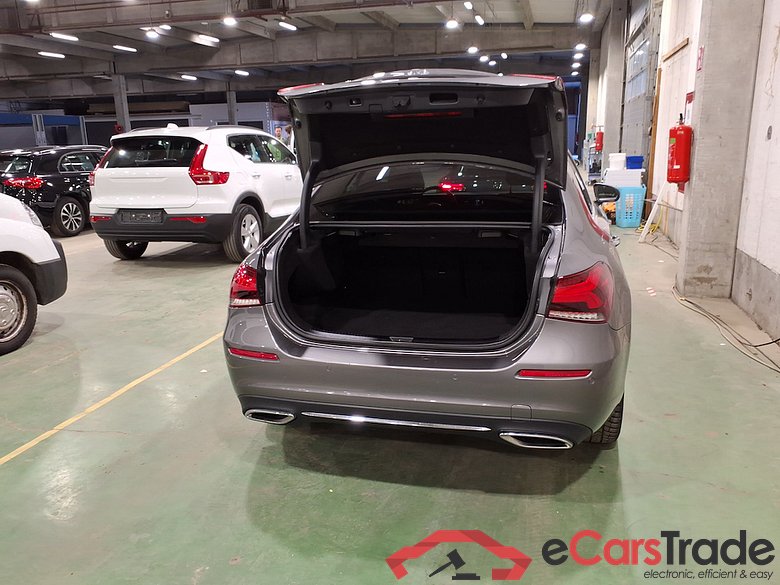 MERCEDES-BENZ A-CLASS LIMOUSINE 1.3 A 250 E BUSINESS SOLUTION DCT #3