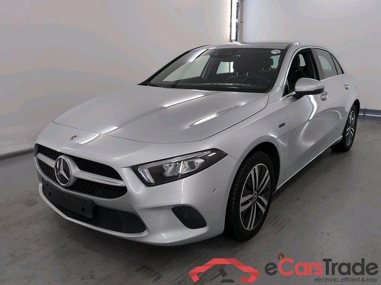 MERCEDES-BENZ CLASS A (W177) A 250 e PHEV Business Solution