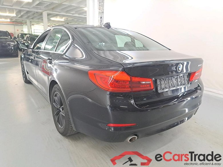 BMW 5 DIESEL - 2017 520 dA MHD AdBlue #3