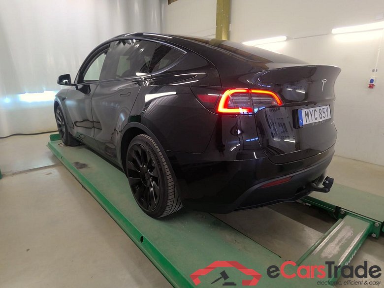 Model Y Long-Range AWD #4