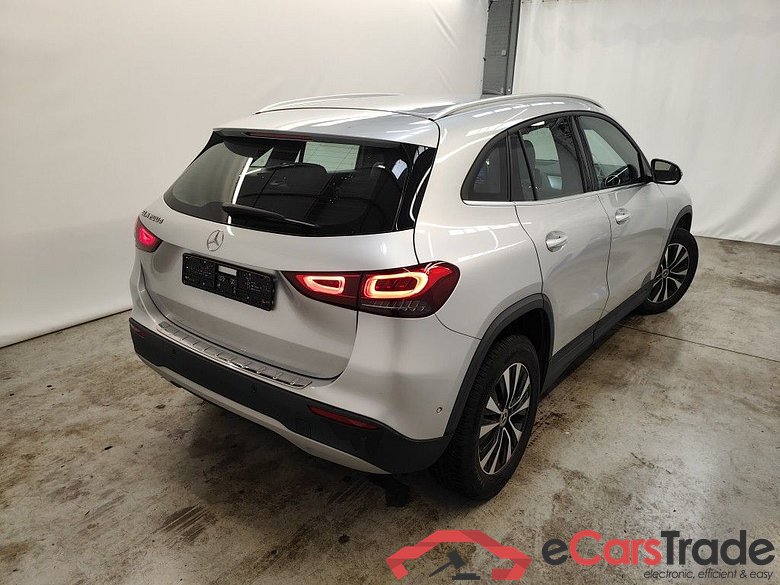 MERCEDES CLASSE GLA DIESEL - 2020 GLA 200 d 150 business Solution 5d Auto #2