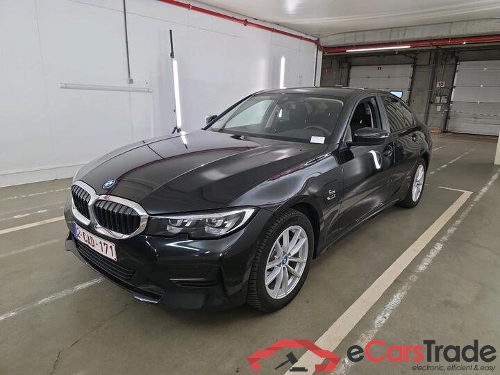BMW 3 Reeks Berline 3 Reeks Berline 320e (150 kW) (PHEV) 150kW/204pk  4D/P Auto-8