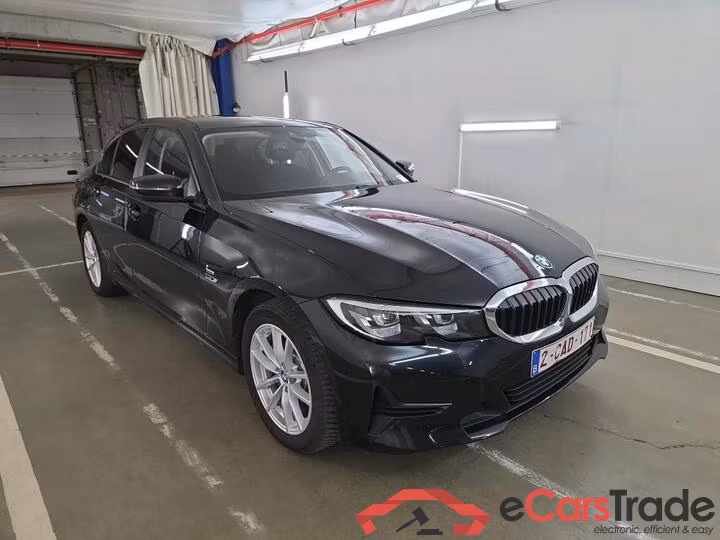 BMW 3 Reeks Berline 3 Reeks Berline 320e (150 kW) (PHEV) 150kW/204pk  4D/P Auto-8 #2