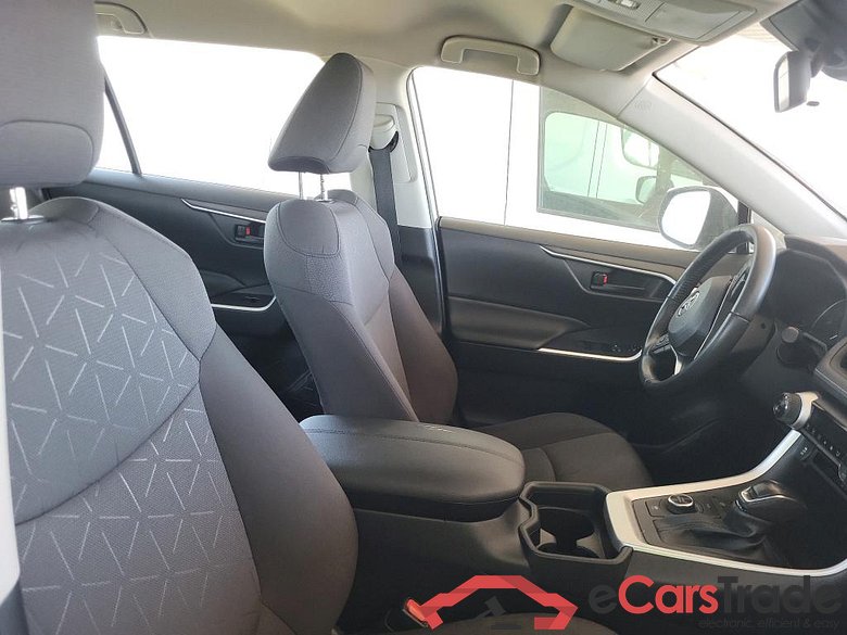 TOYOTA Rav4 / 2018 / 5P / todoterreno 2.5l 220H Business 4WD #6