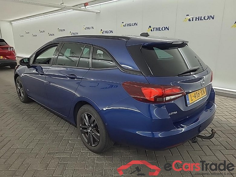 OPEL Astra Sports Tourer 1.2 turbo 81kW Design & Tech 5D #4