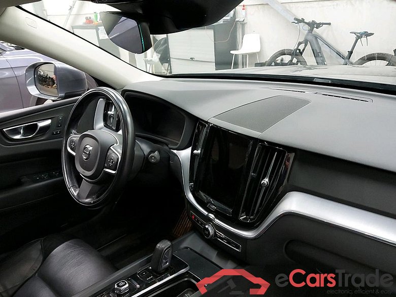 Volvo XC60 2.0 T6 Plug-In Hybrid Inscription Aut. Pano LED-Xenon Virtual ACC Navi KeylessGo Klima PDC ... #3