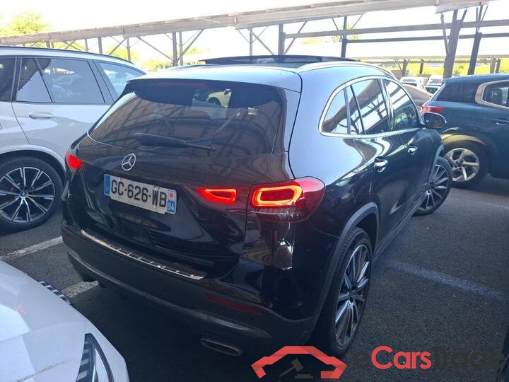 Mercedes GLA 200d AMG Aut. Pano LED-Multibeam Widescreen Ambient Navi Sport-Leather KeylessGo Camera 360 Klima PDC ... #3
