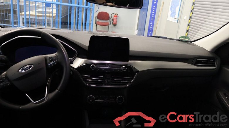 Kuga Titanium X 2.0 EcoBlue 140KW AT8 E6d #3