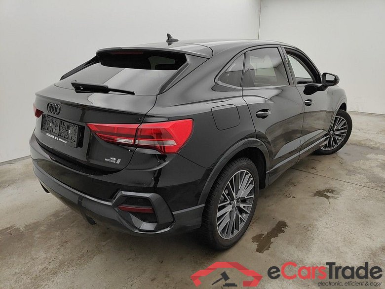 Audi Q3 Sportback 35 TFSI S tronic 5d #2