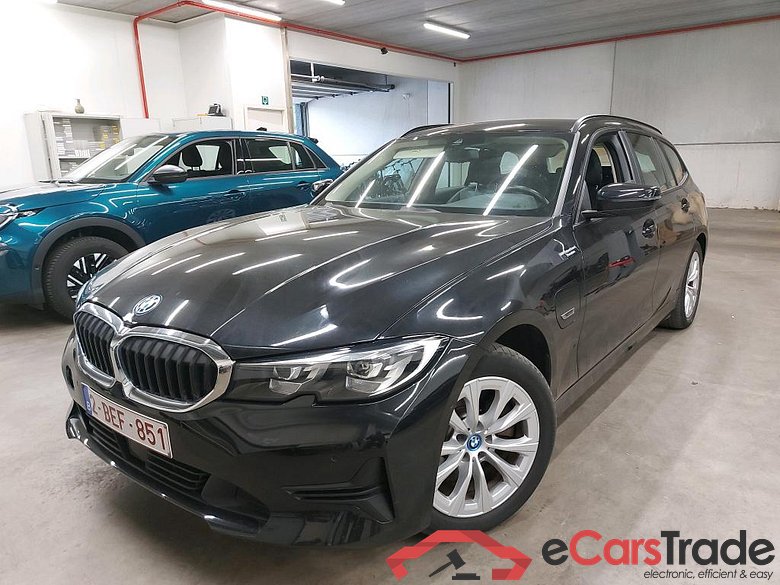 BMW - BMW 3 TOURING 320eA 204PK Business Edition * HYBRID *
