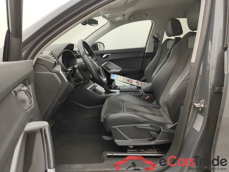 Audi Q3 35 TDI S tronic Advanced 5d #3