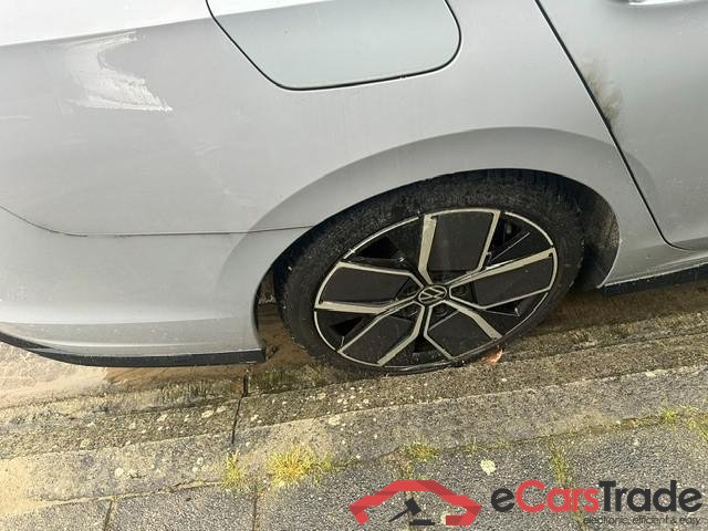 VOLKSWAGEN Golf VIII SW Golf Variant R-Line Business Premium 1.5 eTSI  110 kW (150 pk) 7 versnellingen DSG #6