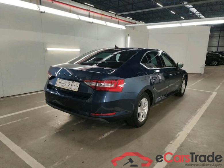 Skoda Superb Superb 1.5 TSI ACT Ambition 110kW/150pk  5D/P Man-6 #4