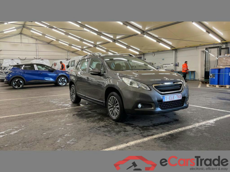 PEUGEOT 2008 1.2i PureTech Active #2