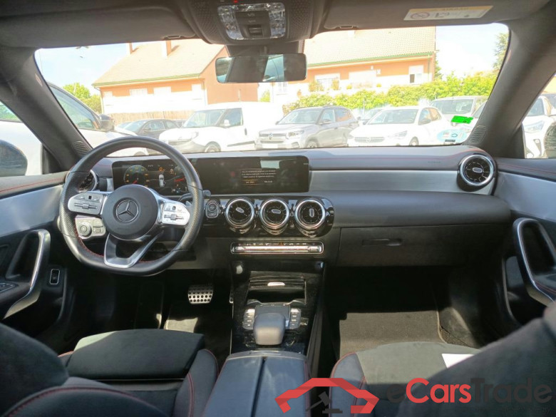 MERCEDES-BENZ CLA / 2019 / 5P / familiar CLA 250 4MATIC Shooting Brake #3