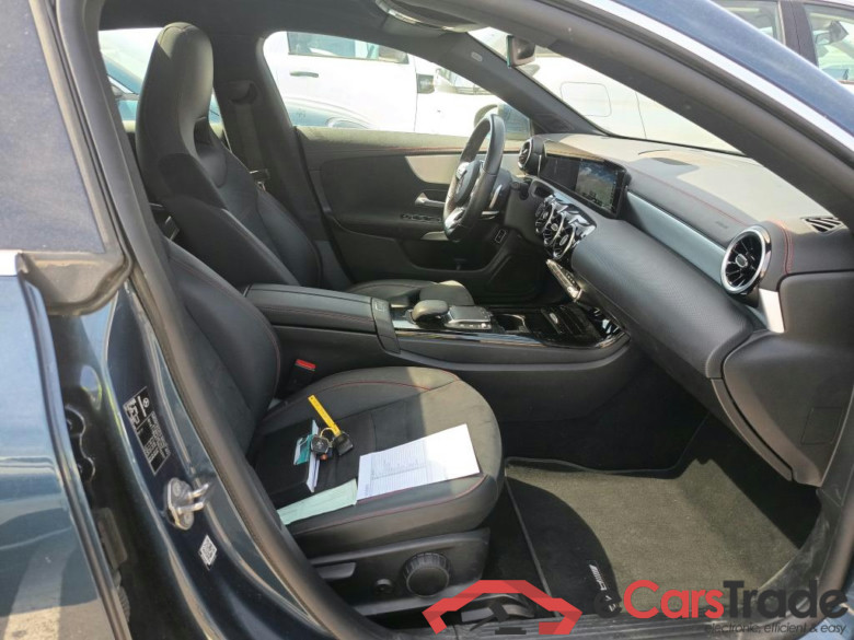 MERCEDES-BENZ CLA / 2019 / 5P / familiar CLA 250 4MATIC Shooting Brake #6