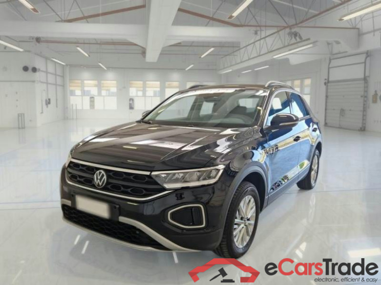 VOLKSWAGEN T-ROC / 2021 / 5P / SUV 1.5 TSI ACT LIFE DSG #1