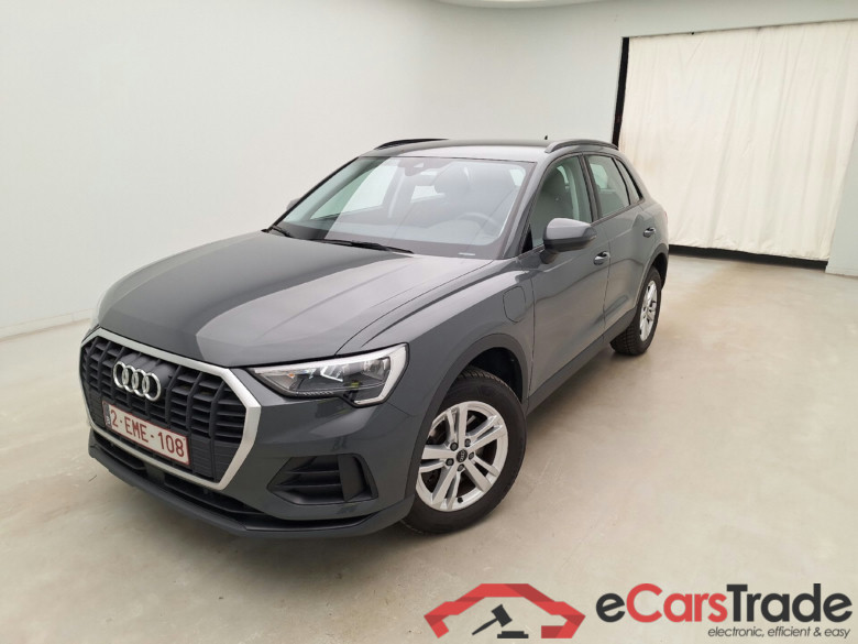Audi, Q3 '18 PHEV, Audi Q3 45 TFSI e S tronic 5d #2
