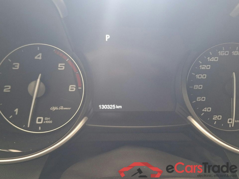 Giulia Super 2.2 JTDM 140KW AT8 E6d #6