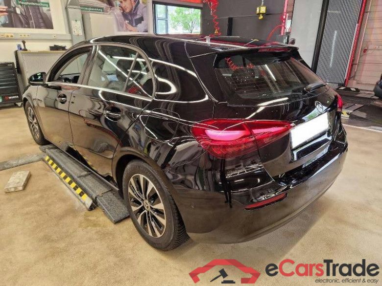 Mercedes-Benz A (BM 177)(03.2018->) DE - LimS5 A 180 EU6e, (Facelift) 2024 - 2026 #4