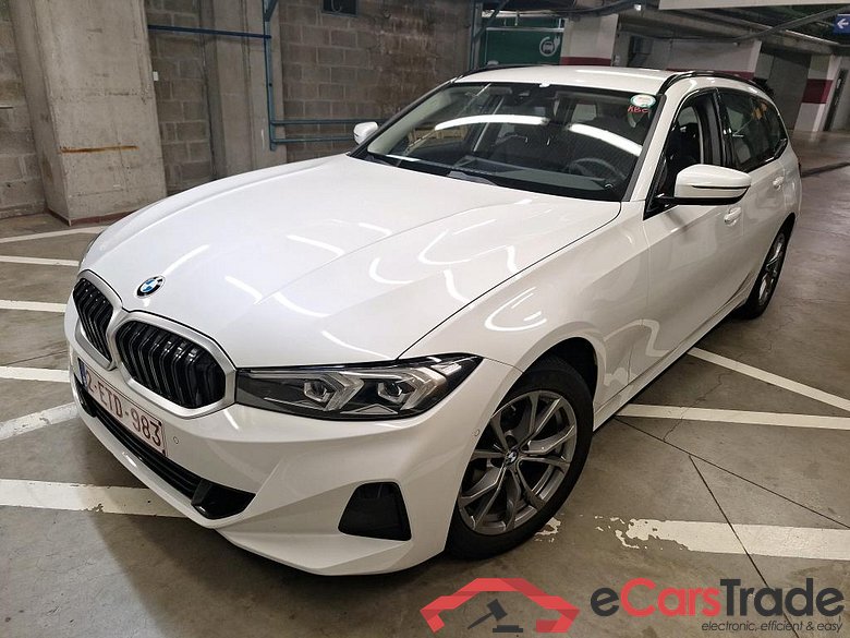 BMW - BMW 3 TOURING 318iA 156PK With Sport Seats & Parking Assistant Pack & Electric Trailer Hook  * PETROL *