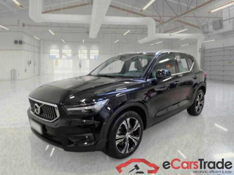 VOLVO XC40 / 2017 / 5P / SUV T5 PLUG-IN HYBRID AUTO RECHARGE INSCR. #1