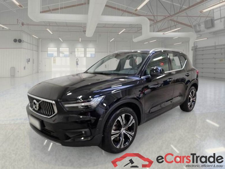 VOLVO XC40 / 2017 / 5P / SUV T5 PLUG-IN HYBRID AUTO RECHARGE INSCR.