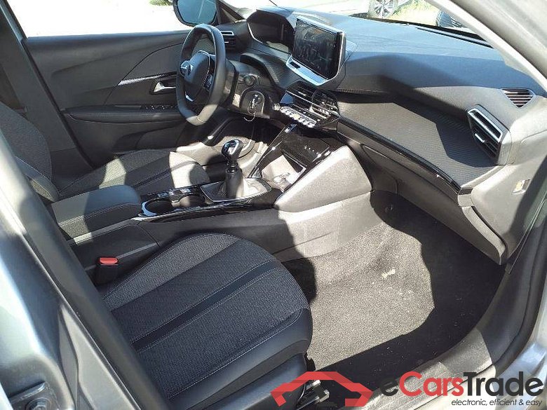 Peugeot 208 Allure 1.2L (1199 cc) 100 hp S&S, 6-speed manual (BVM6) #5