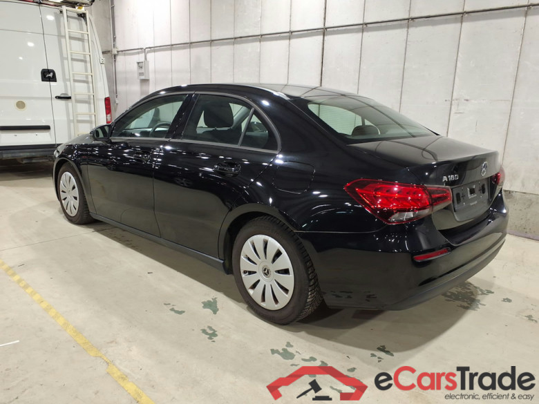 MERCEDES-BENZ CLASS A SEDAN (V177) A 180 #2