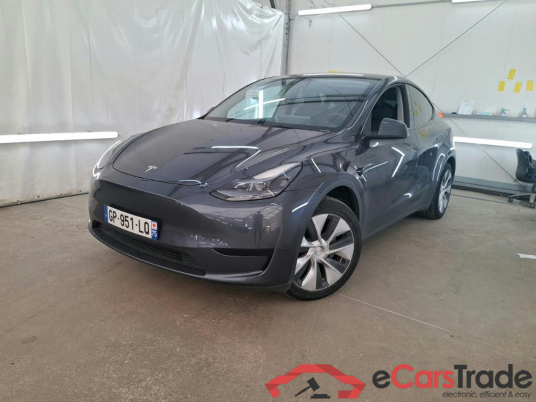 TESLA Model Y / 2021 / 5P / SUV RWD #1