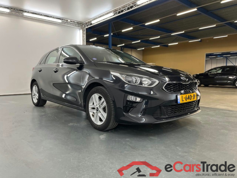 KIA Ceed 1.0 T-GDi DynamicLine #2