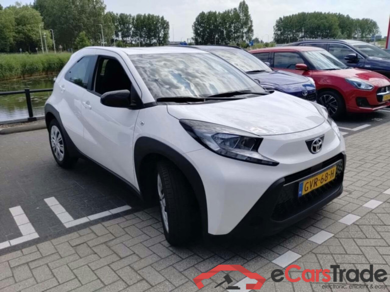 TOYOTA Aygo X 1.0 VVT-i MT Play #2