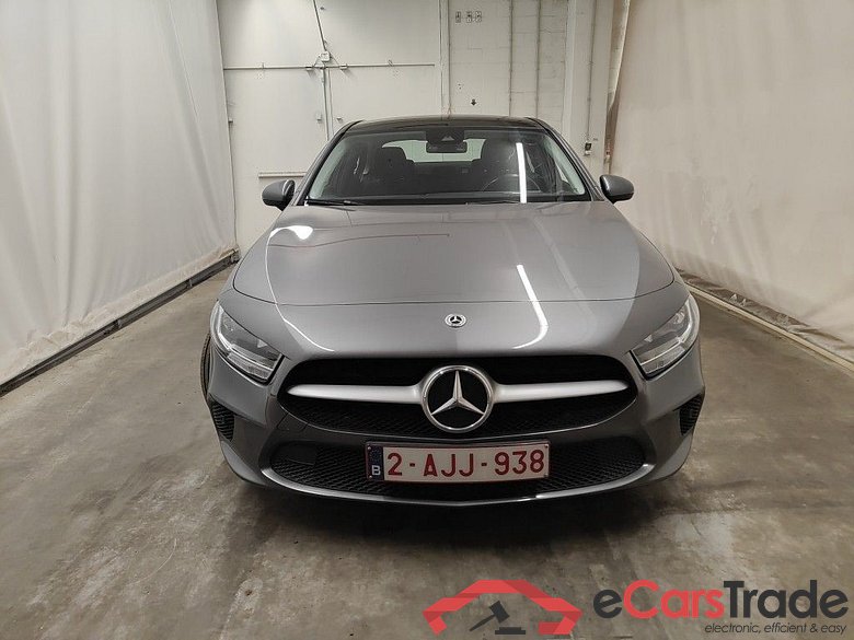 Mercedes-Benz A-Klasse Limousine A 180d DCT Business Solution 4d #5