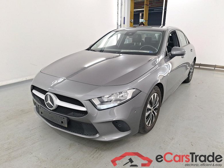 MERCEDES-BENZ A-CLASS LIMOUSINE 2.0 A 180 D BUSINESS SOLUTION ESSENTIAL