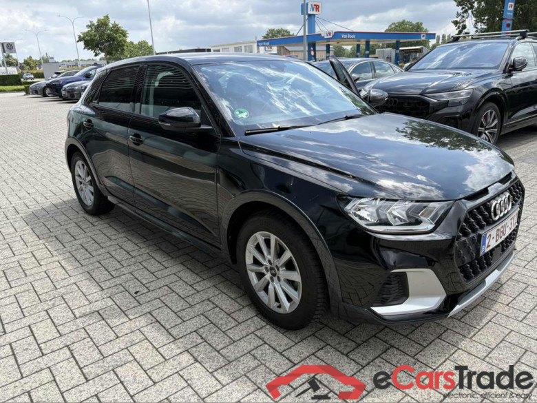 AUDI A1 Citycarver 30 TFSI S tronic (EU6AP) #1