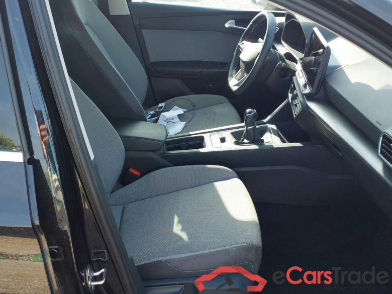 SEAT Leon 1.5 TSI 85 KW (115 CV) Style 25 Aniversario Manual Sport Tourer #3