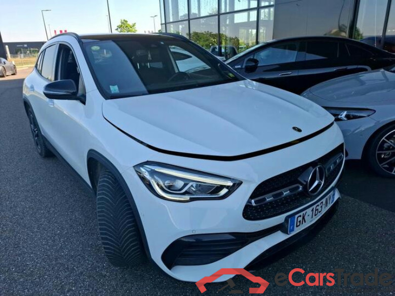 Mercedes GLA 200d AMG Night Aut. Pano LED Widescreen Ambient Navi 1/2 Sport-Leather-Alcantara KeylessGo Camera Klima PDC ... #2