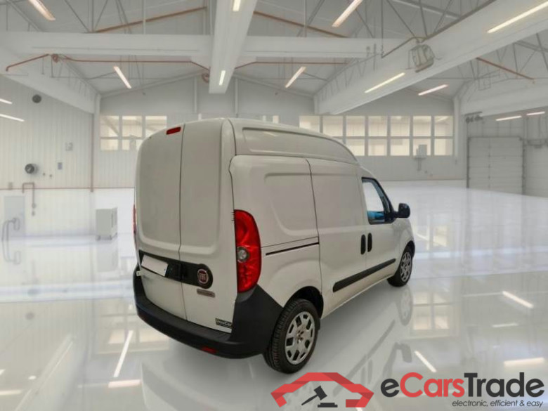 FIAT DOBLÒ CARGO / 2014 / 4P / VETT. FURGONATA CH2 LOUNGE 1.6 MJET 120CV E6D-F SeS #2