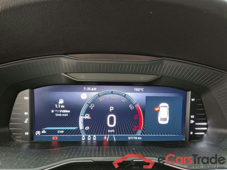 SKODA Superb Combi 1.5 TSI Bns Ed. Plus #4