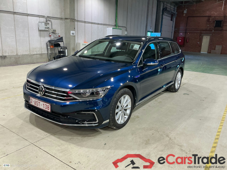 VOLKSWAGEN PASSAT VARIANT 1.4 TSI MSQ VARIANT GTE BUSINESS #1