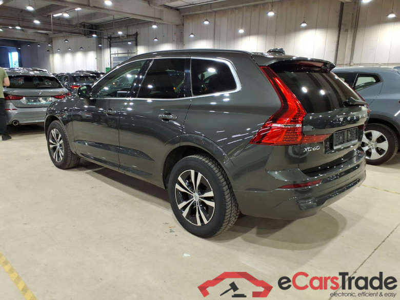 VOLVO XC60 - 2017 2.0 B4 MHEV Momentum Pro Geartronic #2