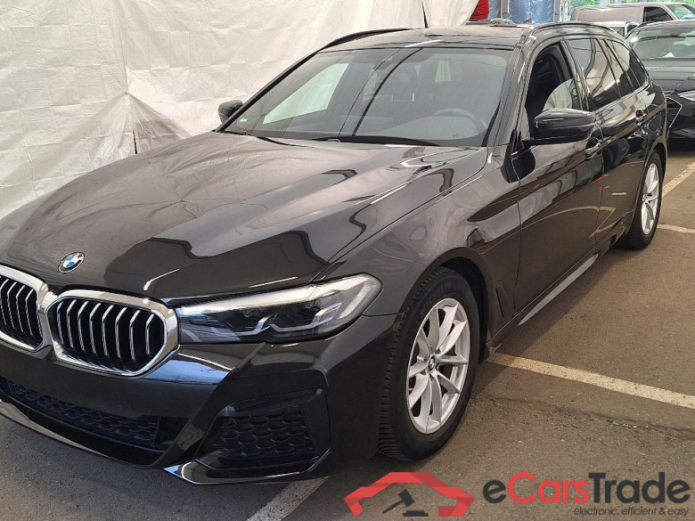 BMW 5er 520d xDrive Touring Aut. 5d 140kW #1