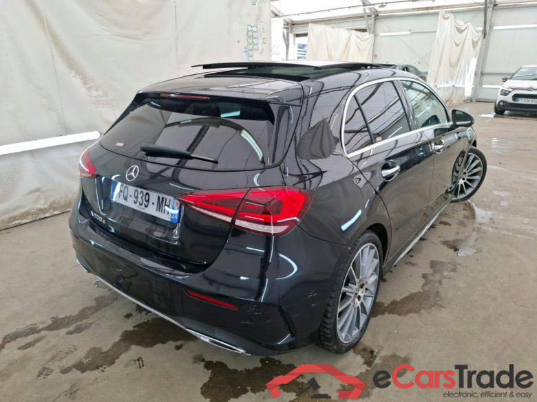 MERCEDES-BENZ Classe A Compact  2018 5P Berline A 200 d AMG Line 8G DCT #3