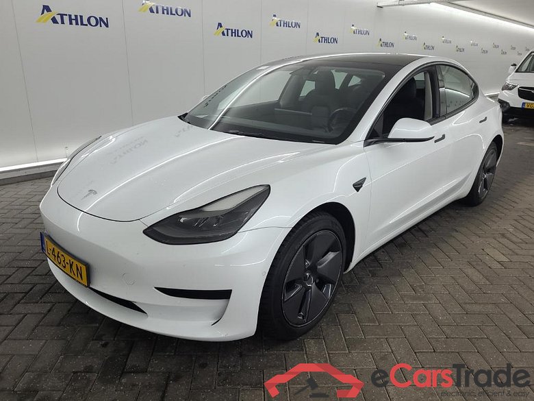 Tesla Model 3 Standard Range Plus RWD 4D 225kW