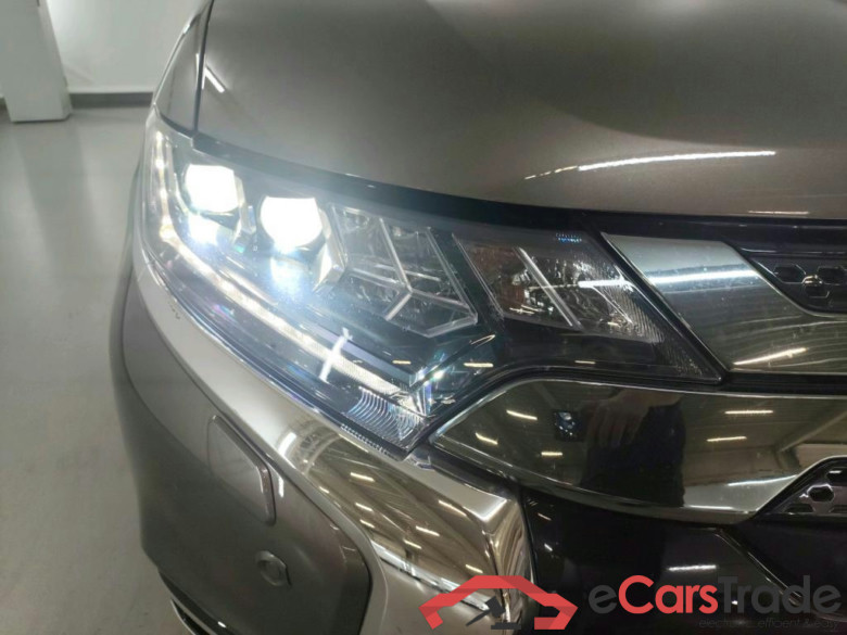 MITSUBISHI Outlander 165 kW #4