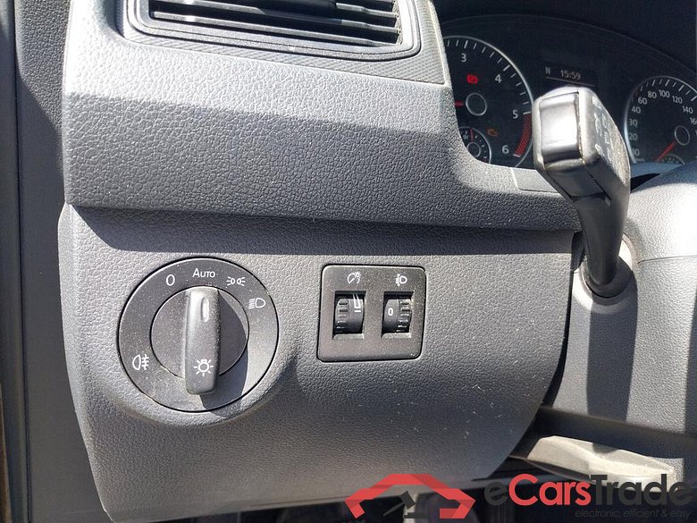 VOLKSWAGEN Caddy Van Caddy Fourgon  2,0 l TDI EU6 SCR BMT  75ch(55KW) Boîte manuelle 5 vitesses #5