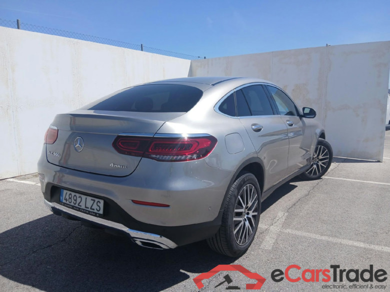 MERCEDES-BENZ GLC Coupé / 2019 / 5P / coupé GLC 300 4MATIC #2