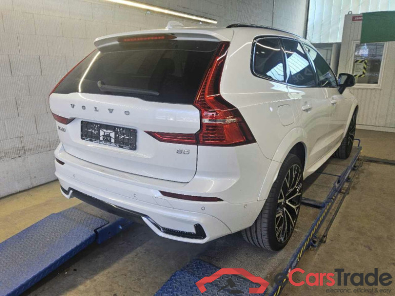Volvo XC60 (03.2017->) DE - SUV5 B5 (Benzin) 2WD EU6d, R-Design Mild-Hybrid, (Facelift) 2021 - 2022 #3
