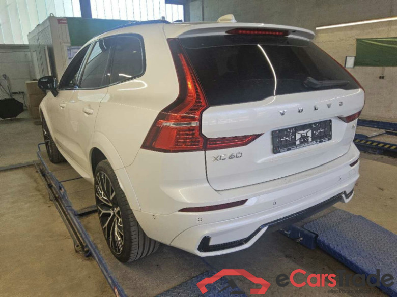 Volvo XC60 (03.2017->) DE - SUV5 B5 (Benzin) 2WD EU6d, R-Design Mild-Hybrid, (Facelift) 2021 - 2022 #4