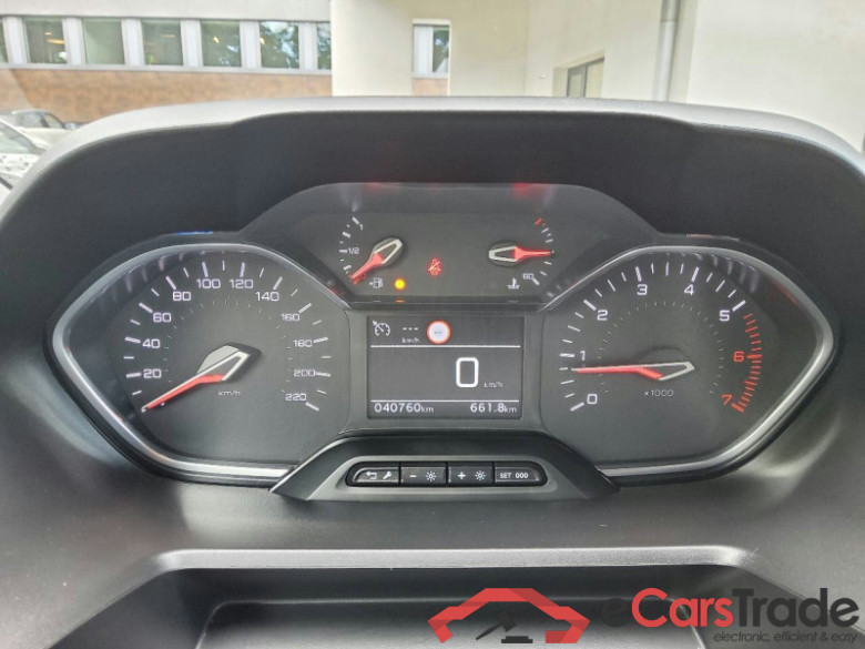 Peugeot Rifter (06.2018->) DE - Van5 1.2 PureTech 130 EU6d, Allure L1 Stop&Start, 2019 - 2022 #6